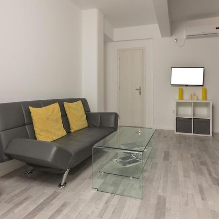 Gk Kalli.Sta Athènes Extérieur photo